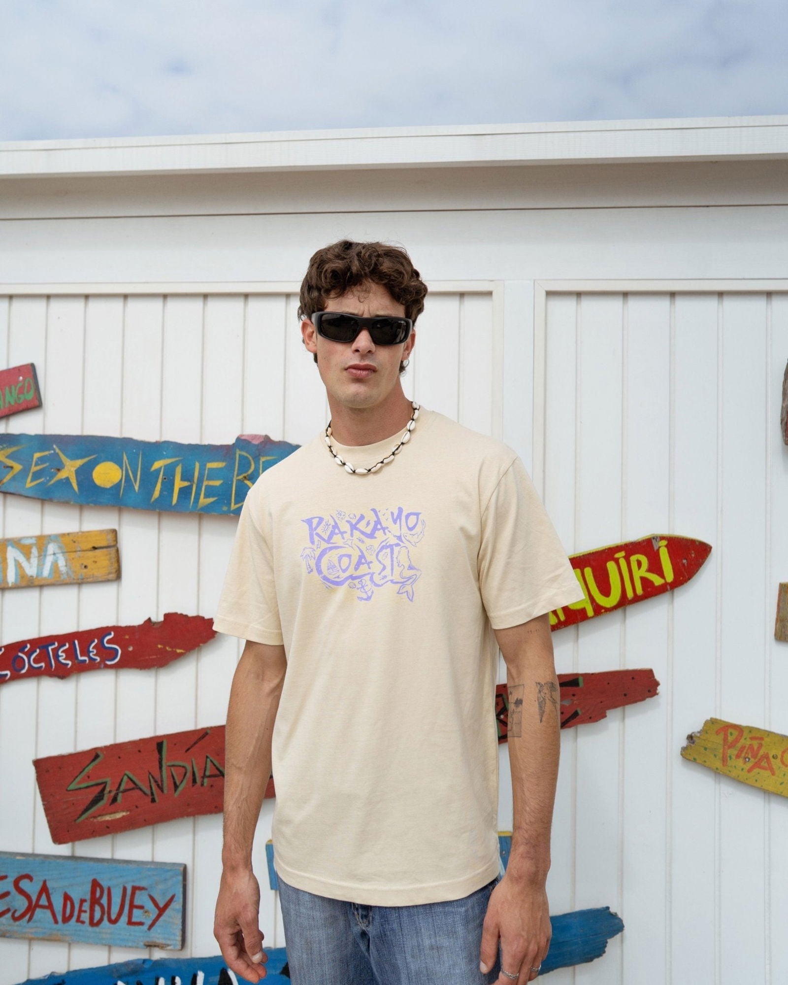 COAST BEIGE TEE - Rakayo Crew